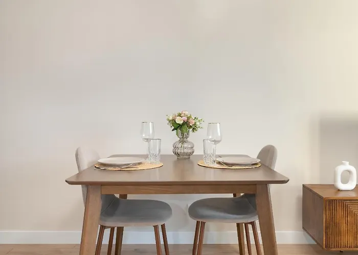 Wojciechowskiego With Parking By Renters Daire *