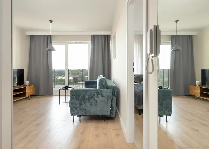 Wojciechowskiego With Parking By Renters Daire